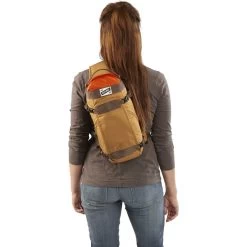 Kelty Spur 9L Sling Pack | Canyon Brown -Kelty KL17 Spur CanyonBrown onbodyback2