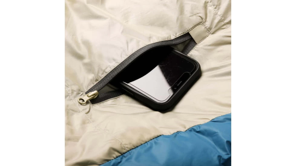 Kelty Cosmic 20 Deg 550 Down Sleeping Bag 4 Kelty Cosmic 20 Deg 550 Down Sleeping Bag - Image 4